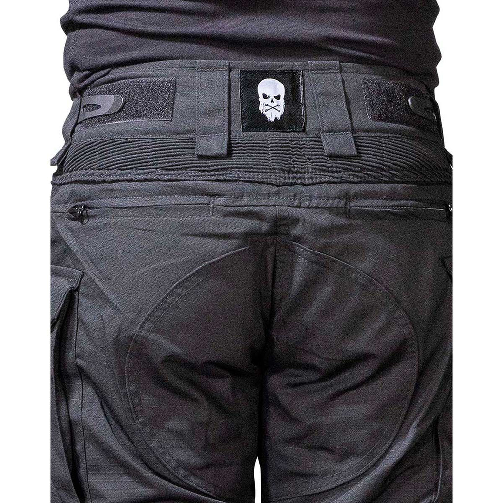 Culoare: Negru
