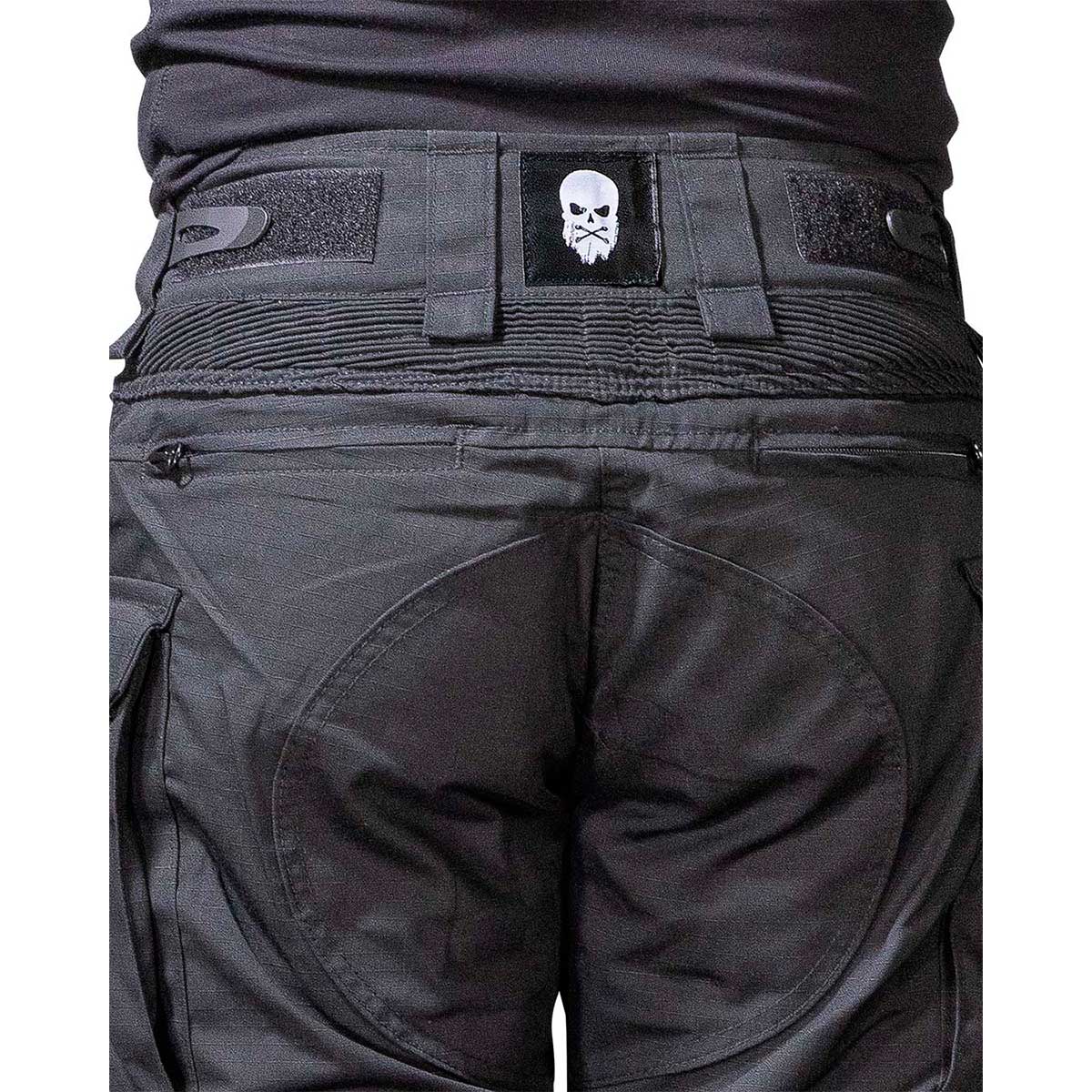 Culoare: Negru