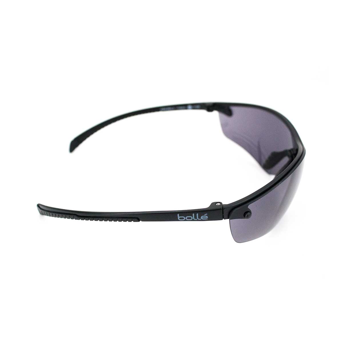 Culoare: Fumuriu