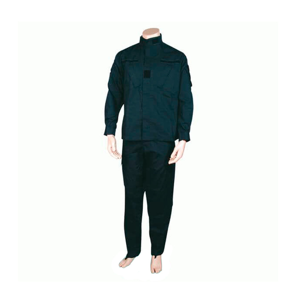Culoare: Negru